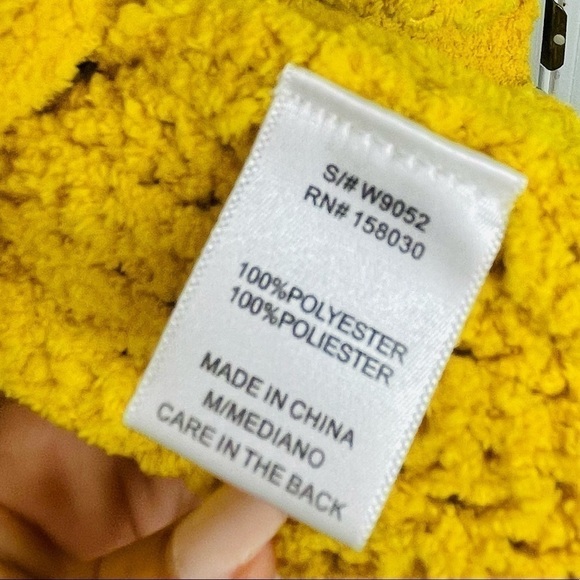 𝅺love Tree NWOT Golden Yellow Chenille Cropped Chunky Knit Sweater - Picture 7 of 10